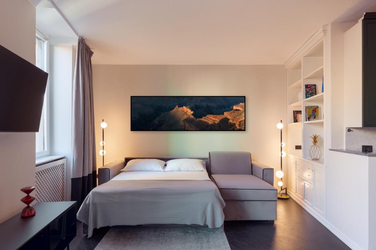 Hl Luxury Duomo Apartment - Via Torino, Montenapoleone Milano Ngoại thất bức ảnh