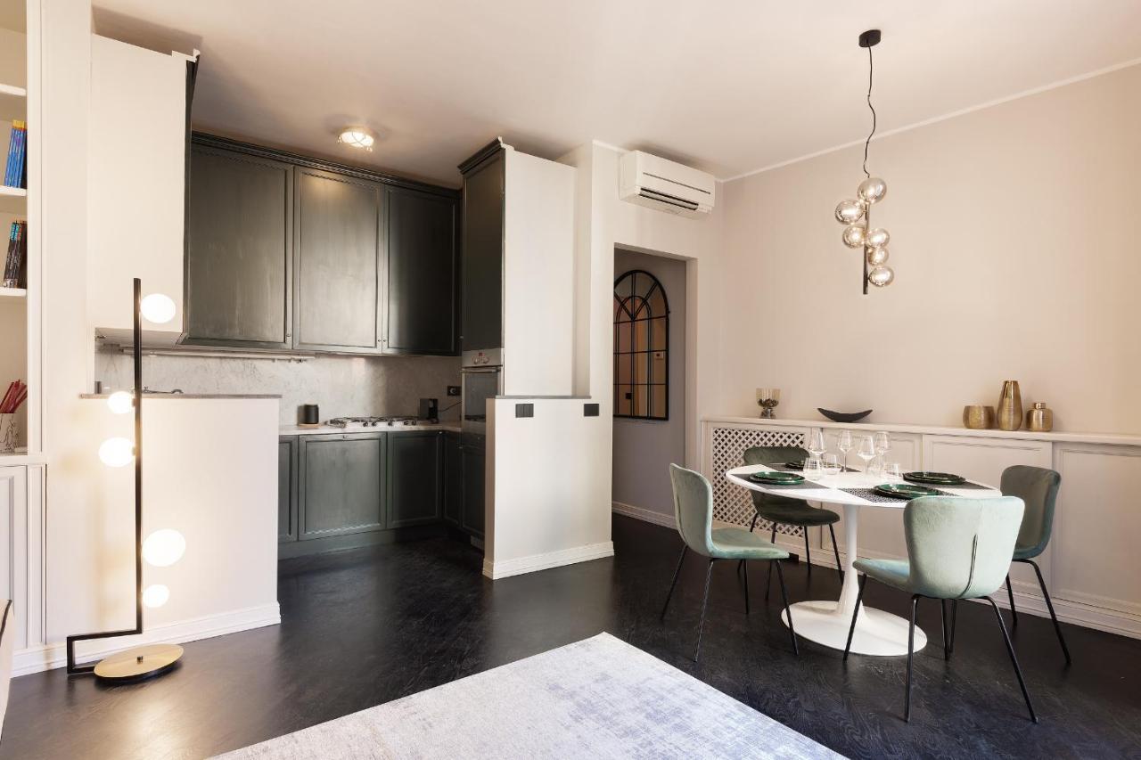 Hl Luxury Duomo Apartment - Via Torino, Montenapoleone Milano Ngoại thất bức ảnh