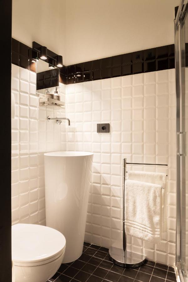 Hl Luxury Duomo Apartment - Via Torino, Montenapoleone Milano Ngoại thất bức ảnh